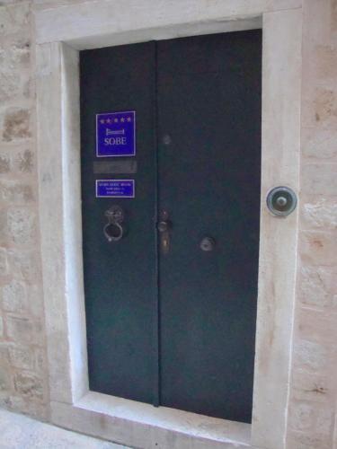 Hostal Lumin Guest House