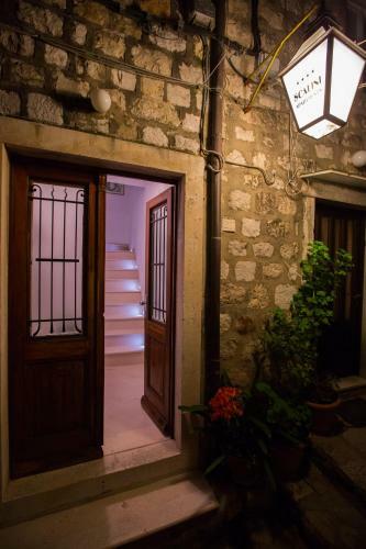 Apartments & Studios Scalini
