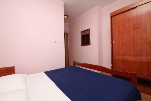 Apartment Stara Novalja 6469b