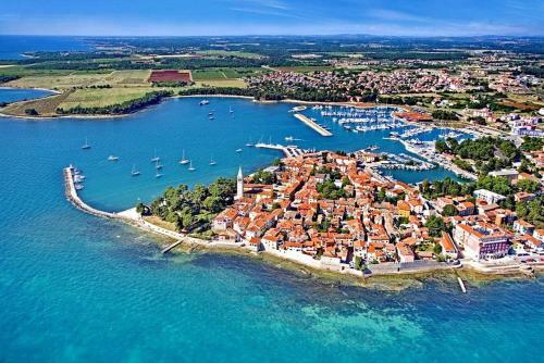Novigrad Apartment 17