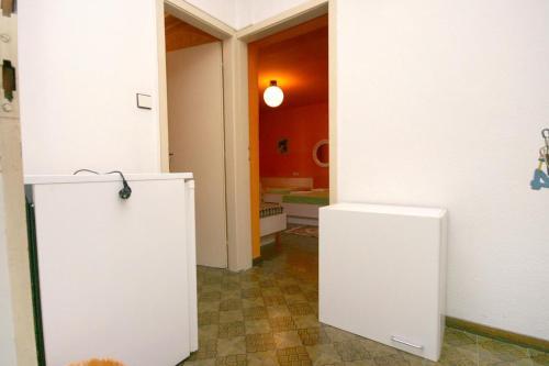 Apartments And Rooms With Parking Space Makarska - 6644