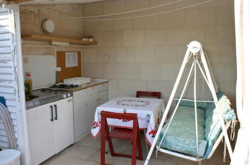 Apartments And Rooms With Parking Space Makarska - 6644