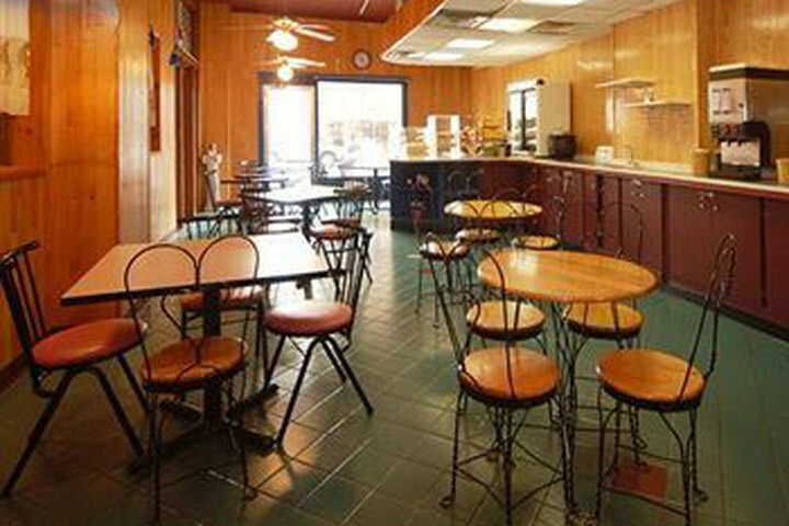 Clarion Hotel Morgan