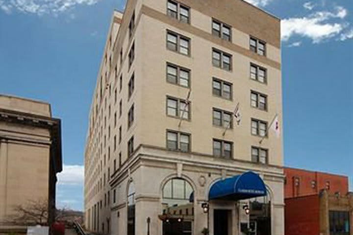 Clarion Hotel Morgan