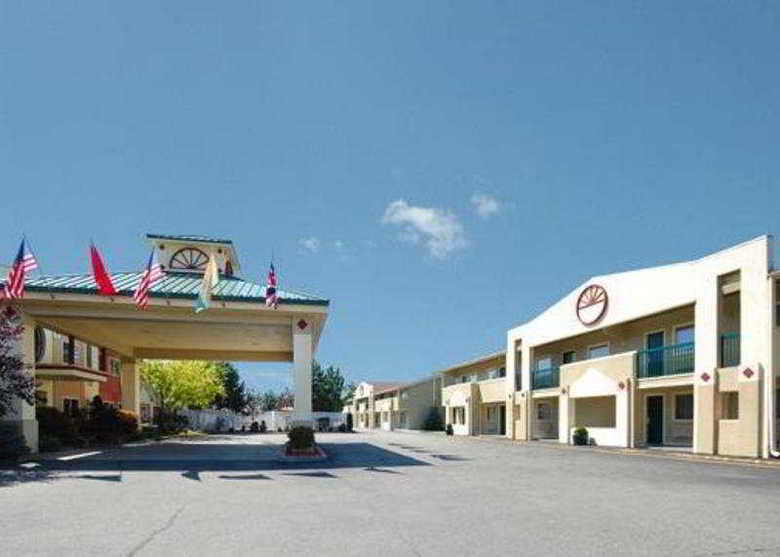Hotel Quality Inn & Suites