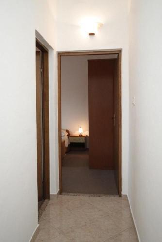 Apartments By The Sea Pasman - 694