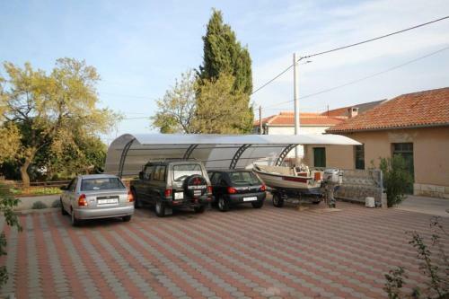 Apartments By The Sea Pasman - 694