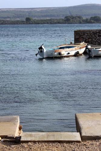 Apartments By The Sea Pasman - 694