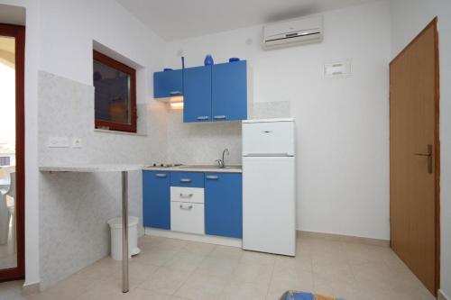 Apartments By The Sea Sukosan (zadar) - 6120