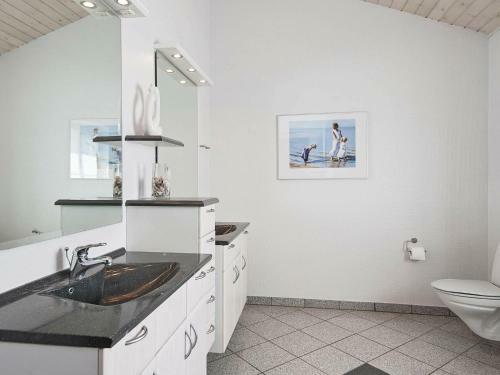 Five-bedroom Holiday Home In R�m� 2