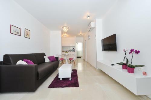 Luka Residence Apartments