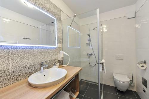 Luka Residence Apartments