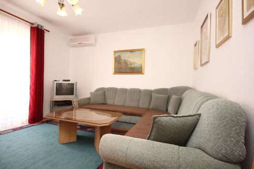 Hostal Apartment Orebic 10070a