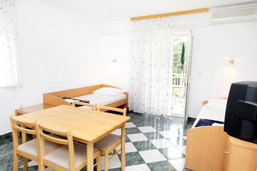 Apartment Jadranovo 5521b