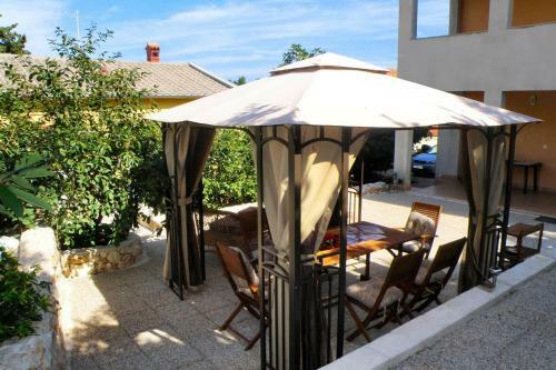 Apartment Mali Losinj 2198c