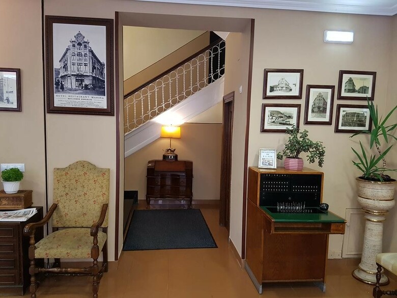 Hotel La Marina