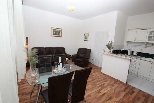 Apartment Marineta 8