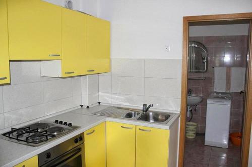 Apartments With A Parking Space Baska Voda (makarska) - 6827