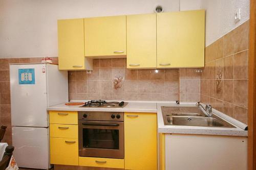 Apartments With A Parking Space Baska Voda (makarska) - 6827