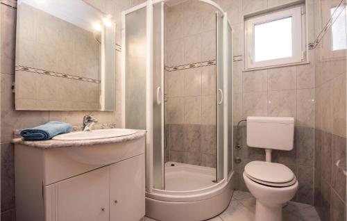 Apartment Primosten With Sea View 04