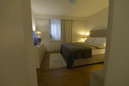 Hostal Rooms Villa Ropu?