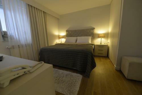 Hostal Rooms Villa Ropu?