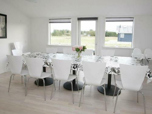 Five-bedroom Holiday Home In Brovst 1