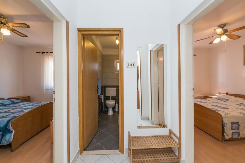 Apartments Miljenka