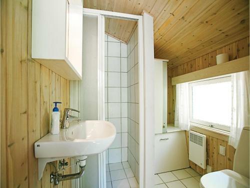 Holiday Home Skovsangervej Nex� Denm