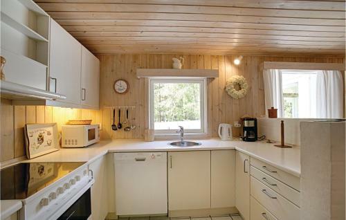 Holiday Home Skovsangervej Nex� Denm