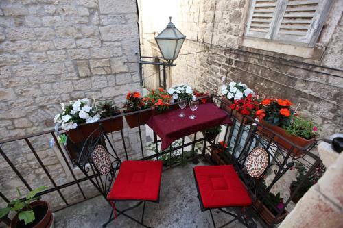Tragurium & Salona Apartments
