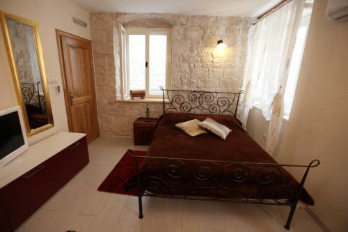 Tragurium & Salona Apartments