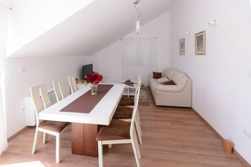 Apartments Violeta 2