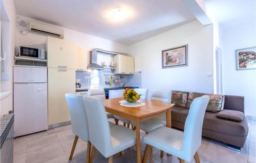 Apartment Kastel Stari 19
