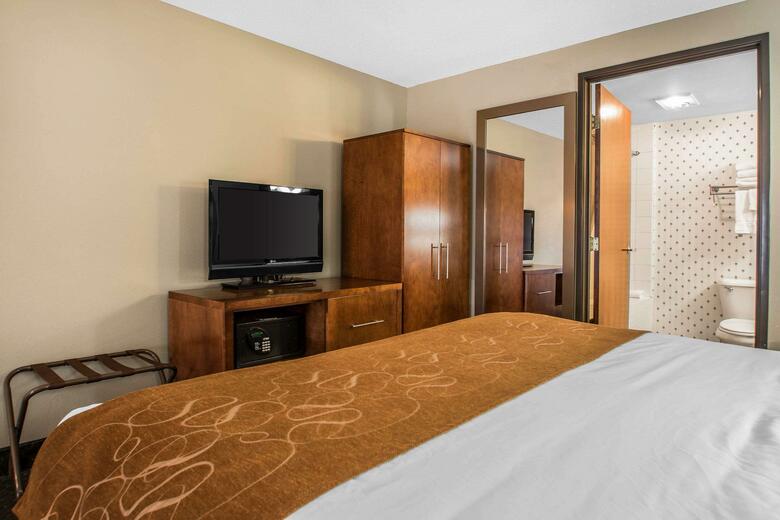 Hotel Comfort Suites