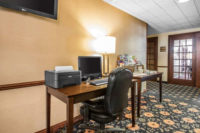 Hotel Comfort Suites