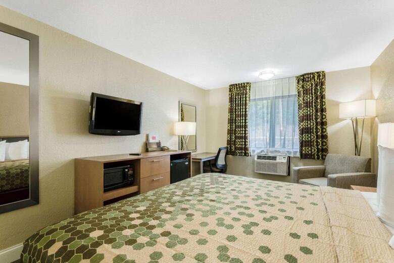 Hotel Econo Lodge (madison)
