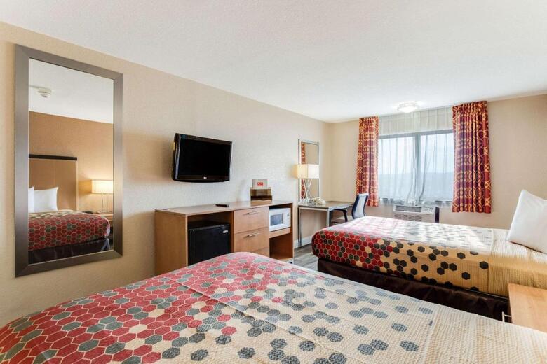 Hotel Econo Lodge (madison)