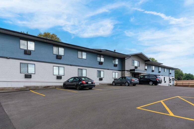Hotel Econo Lodge (madison)