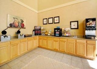 Hotel Comfort Suites