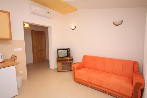 Apartments With A Parking Space Baska Voda (makarska) - 2709