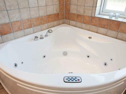 Three-bedroom Holiday Home In Grenaa 11