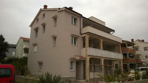 Apartmani Depikolozvane