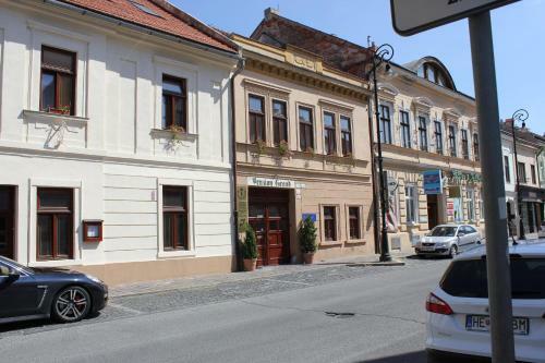 Hostal Penzi�n Grand