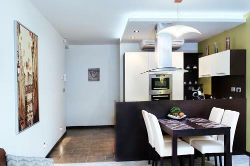 Opera Iris Apartment
