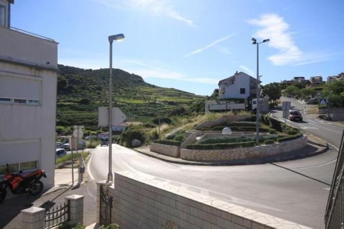 Apartments With A Parking Space Hvar - 8810