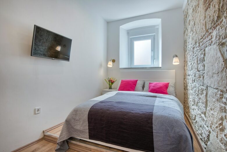 Hostal Top Center Rooms & Studio