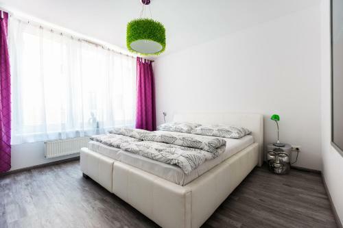 Jm Apartment Design & The City
