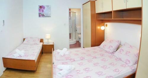 Apartments Maji?