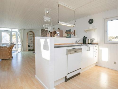Three-bedroom Holiday Home In Blokhus 10